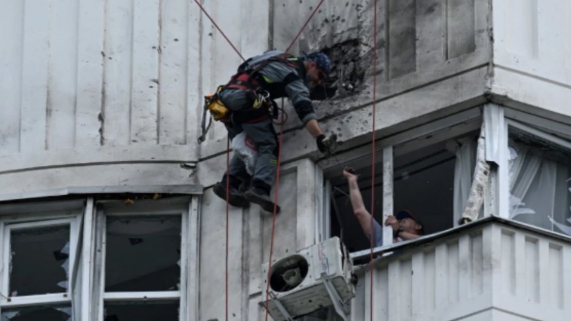 rusia denuncio un ataque con drones contra un edificio de moscu