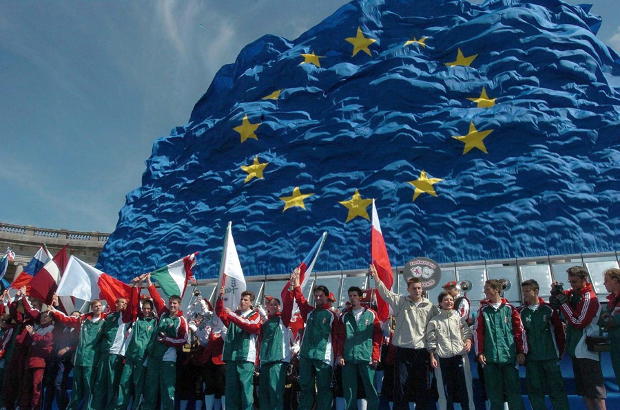 Dos decadas del ingreso de Hungria en la UE PsiCO7