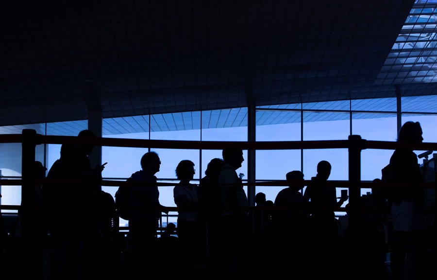 Se aprueban dos nuevas normas para el registro de pasajeros que llegan a la UE en avion