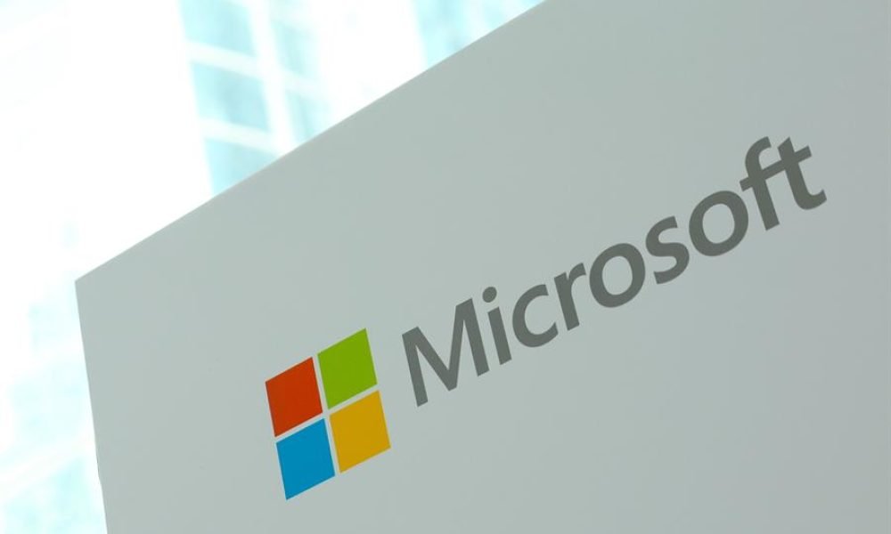 Bruselas mantiene la acusacion antimonopolio contra Microsoft por vincular Teams a sus programas Office y Microsoft 365 cFDCm2