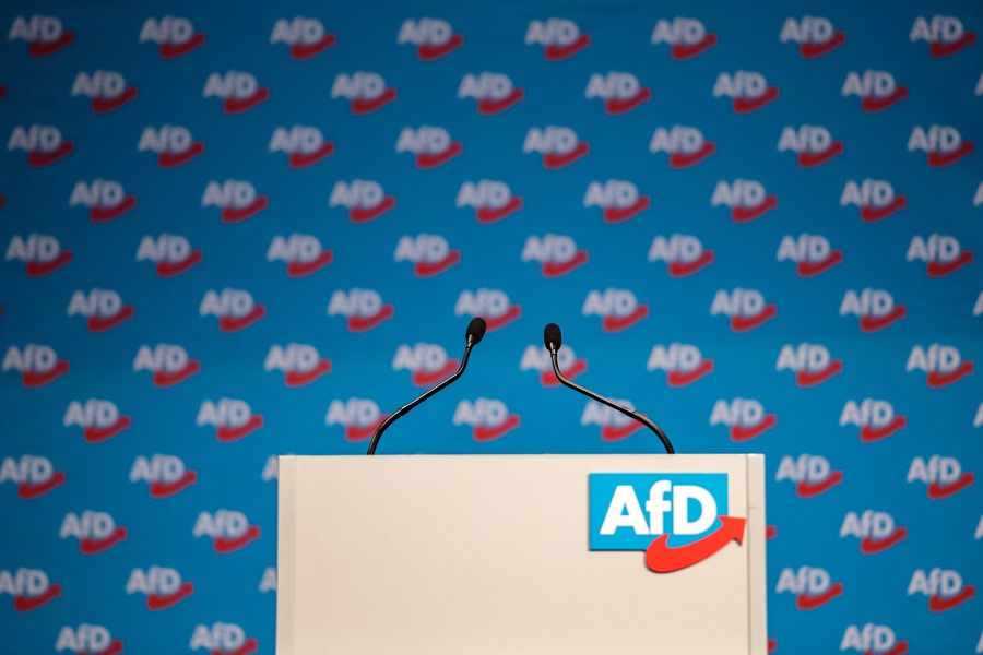 El partido AfD niega que vaya a crear un nuevo grupo de extrema derecha en la Eurocamara w5unIc