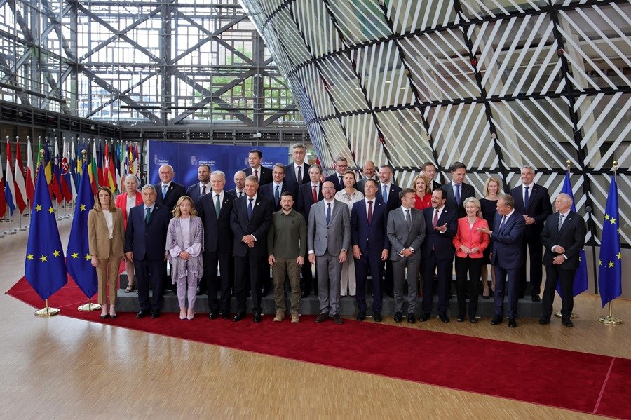 Lideres de la UE nombran a Von der Leyen Costa y Kallas para altos cargos institucionales PM1ENg