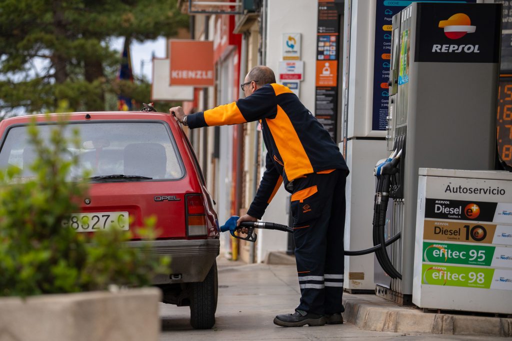 Espana a la cola de la UE en impuestos verdes la Comision Europea le pide subirlos 1024x683 OuobWb