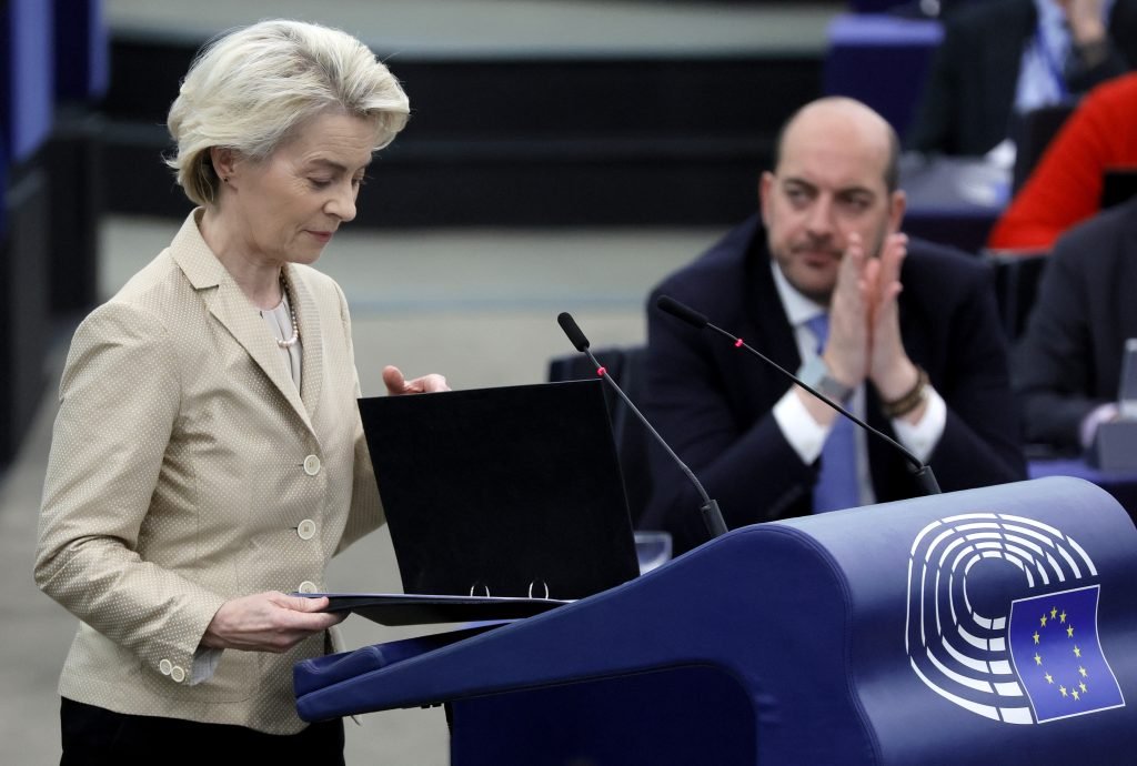 Sigue aqui la comparecencia de Von der Leyen antes del voto sobre su reeleccion 1 1024x690 5ZnVCK