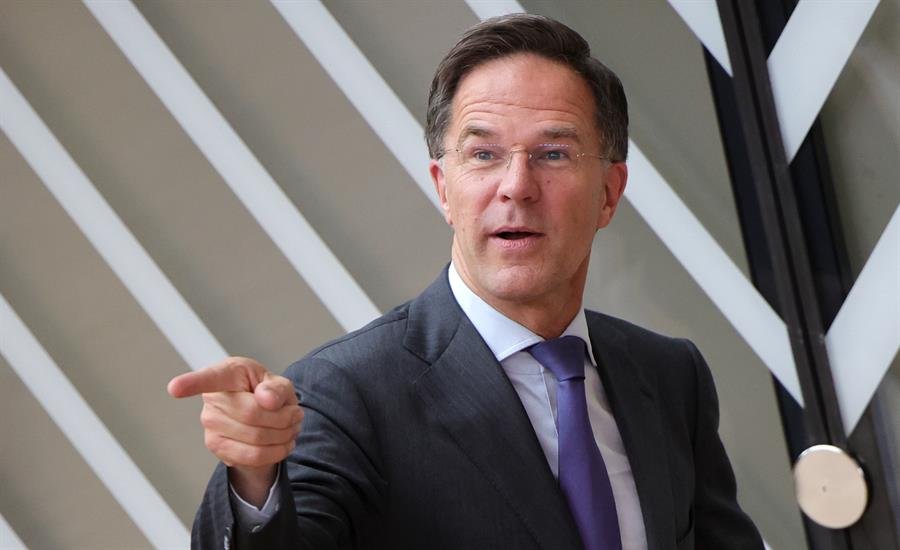 Rutte toma este martes el relevo de Stoltenberg al frente de la OTAN CuXMKs