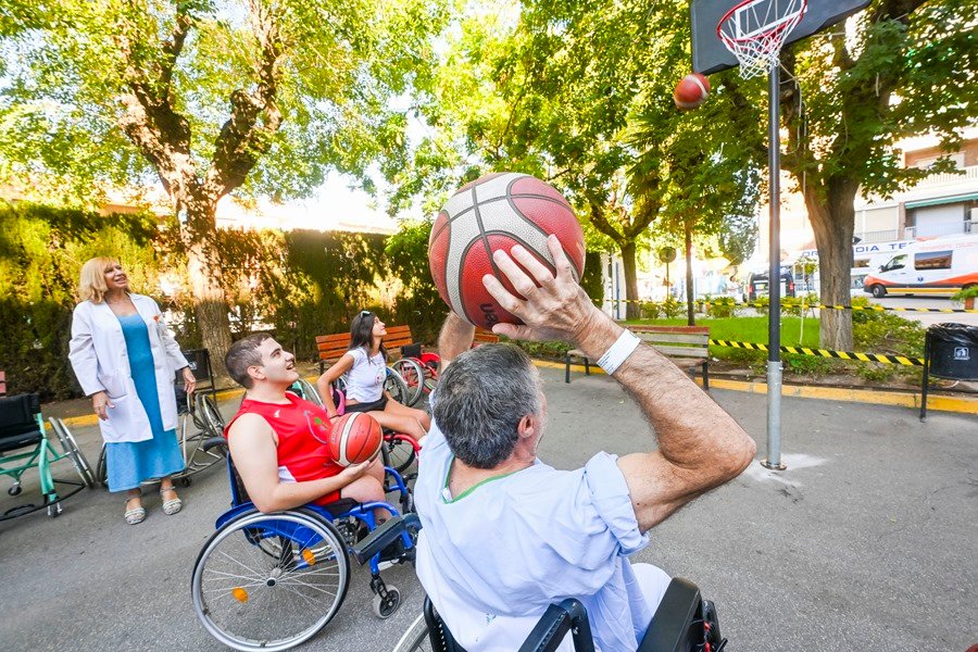 La UE da luz verde a la tarjeta de discapacidad que facilita viajes y trato preferente