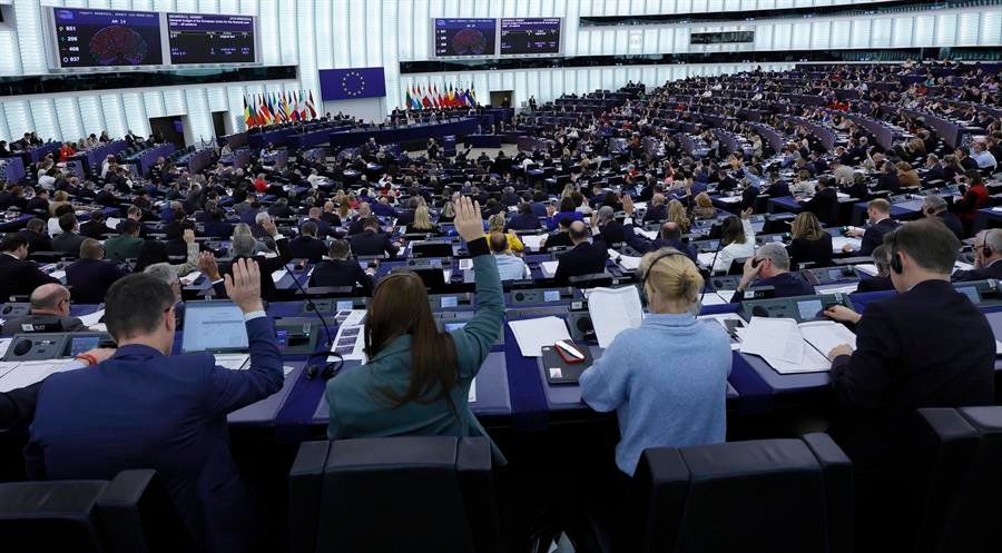 Rechazo de la Eurocamara a los recortes de los gobiernos en el presupuesto comunitario de 2025 ai4XLg