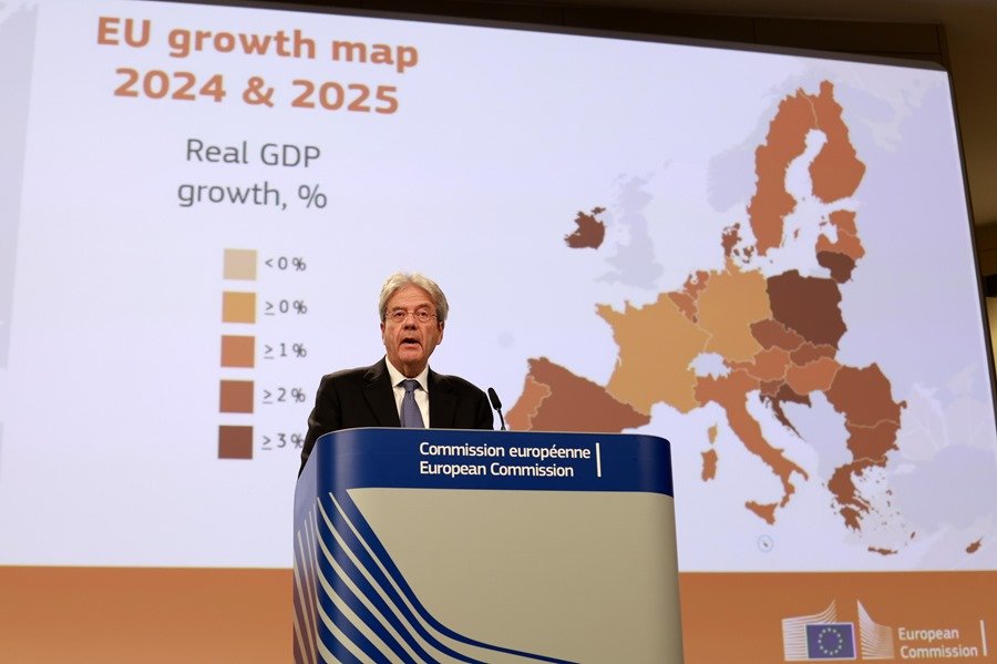 Bruselas mejora las proyecciones de crecimiento de la economia espanola