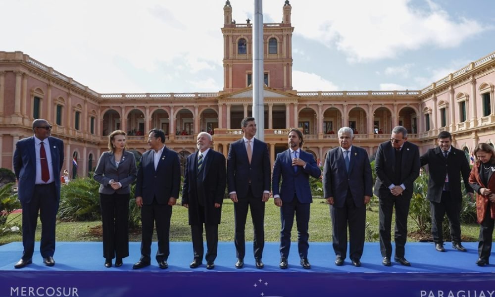 Francia busca aliados en la UE para activar un veto al acuerdo con Mercosur JXJSa8