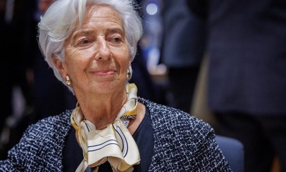 Lagarde pide culminar la union de los mercados europeos de capitales ante la guerra comercial E7NO5g