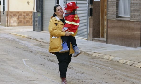 infancia emergencia climatica nino valencia 00LNJO