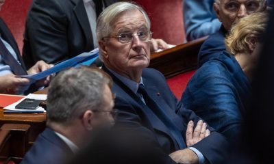 Macron busca sustituto para Michel Barnier XFsD9g