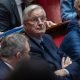 Macron busca sustituto para Michel Barnier XFsD9g